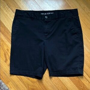 GAP Black Cotton Twill 9 Inch Bermuda Shorts Size 14